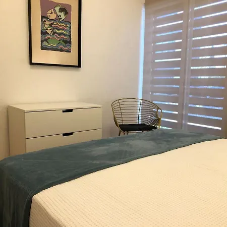 Vilamoura Center With Parking Villa